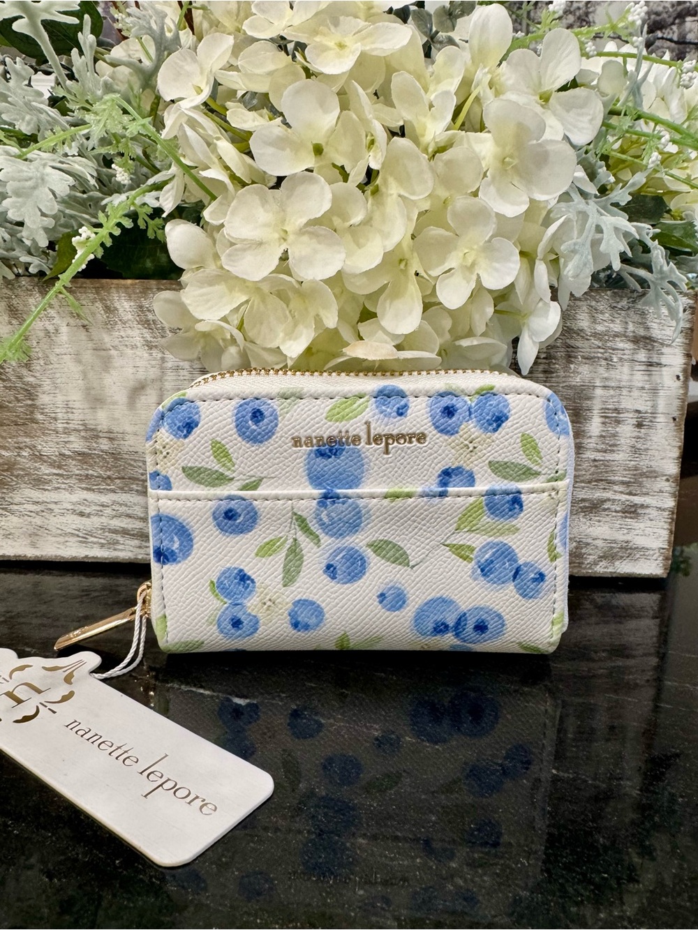 🍃🫐Nanette Lepore Cooper Small Zip Around Wallet in Blueberry Blooms NWT
